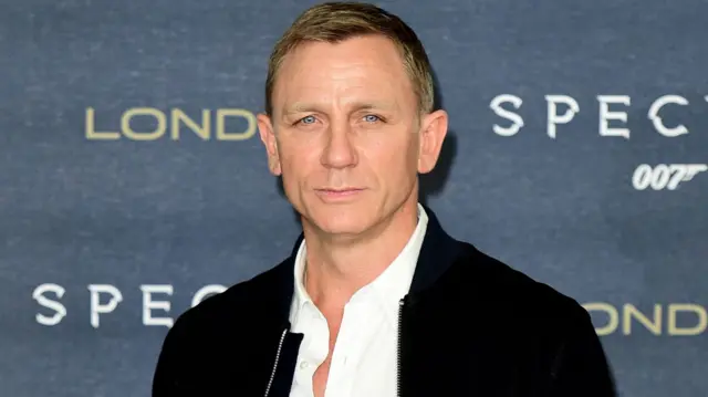 Daniel Craig