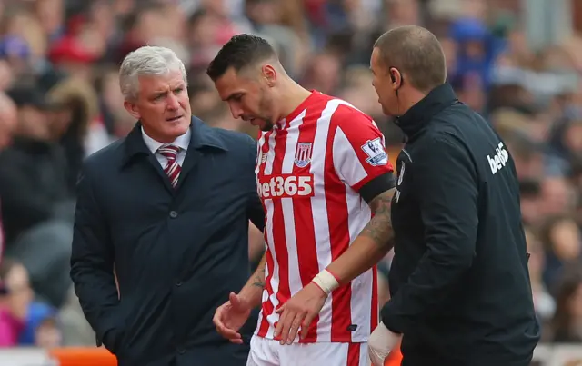 Geoff Cameron goes off