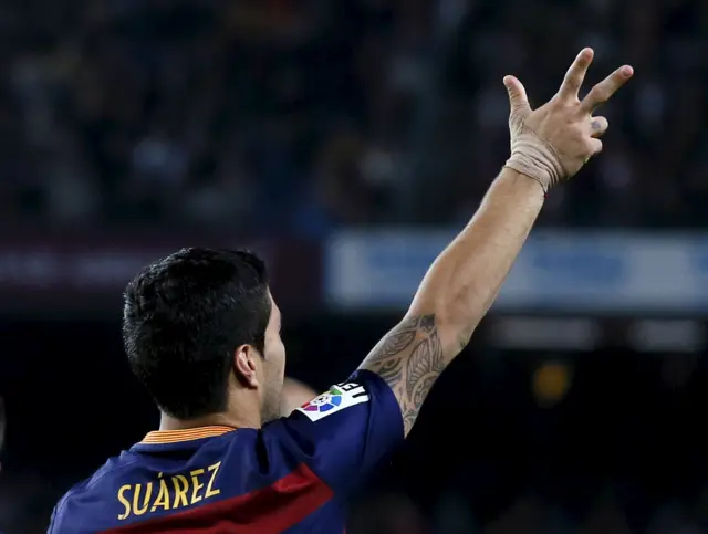 Suarez celebrates