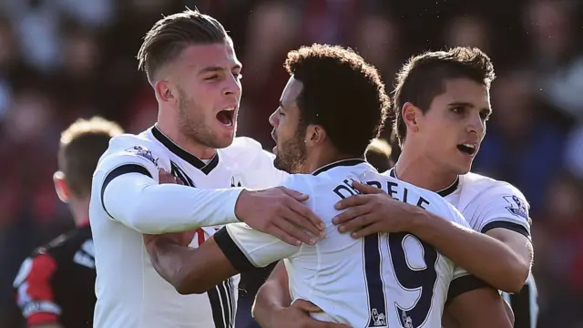 Mousa Dembele celebrates