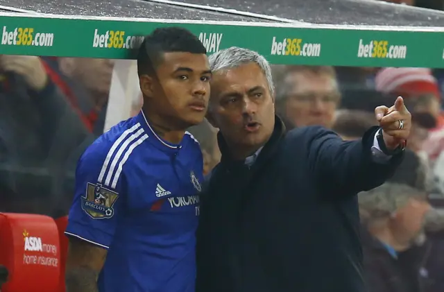 Jose Mourinho talks to substitute Kenedy