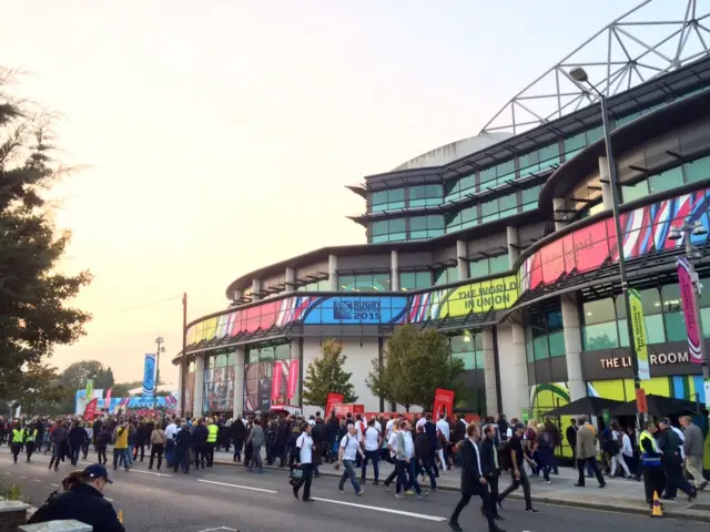 Twickenham crowds