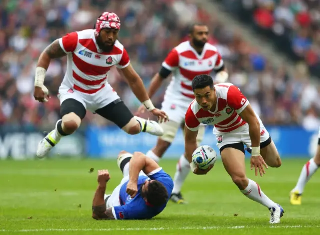 Akihito Yamada of Japan makes a break