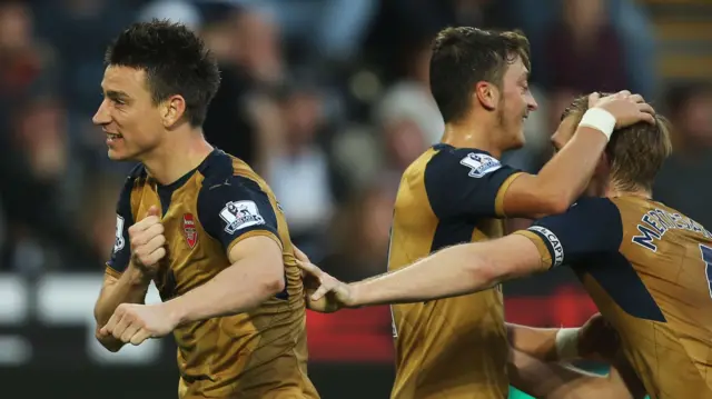 Arsenal players celebrate