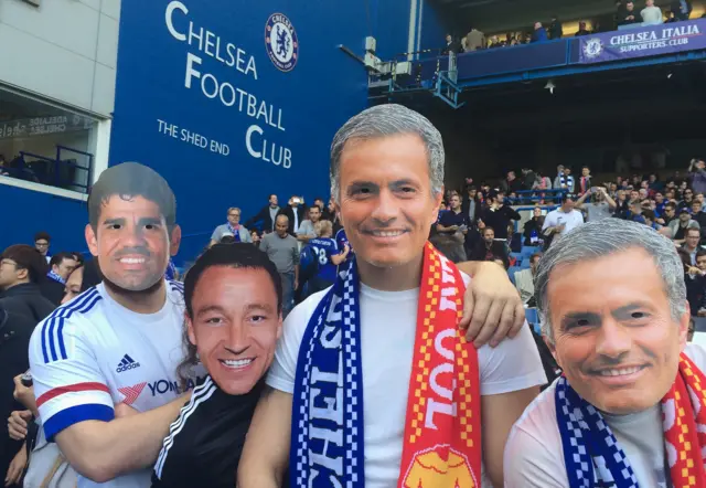 Chelsea fans in masks