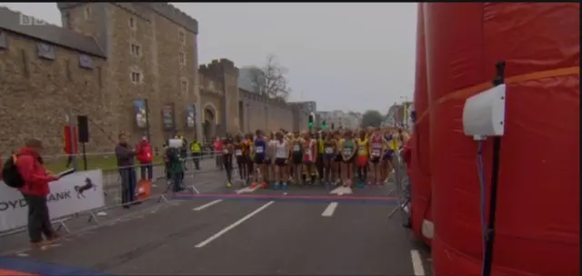 Start of Cardiff Half Marathon