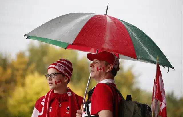 Canada fans