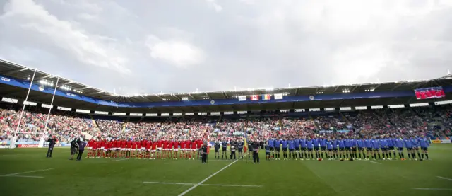 Teams line up