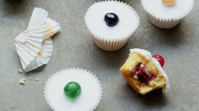 Cherry Bakewell Cupcakes
