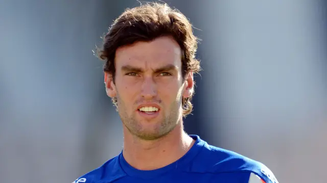 Reece Topley in practice for England
