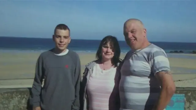 Daniel Elton and parents