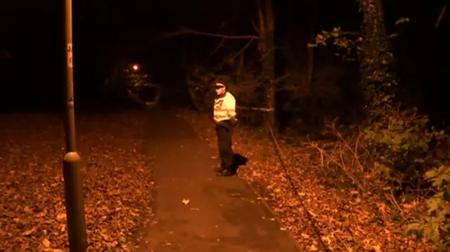 Police in Boxhill Park, Abindon