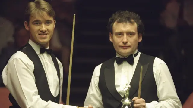 Stephen Hendry (left) with Jimmy White