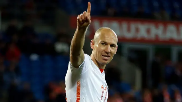 Arjen Robben celebrates