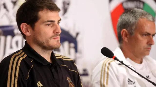 Iker Casillas (left) with Jose Mourinho