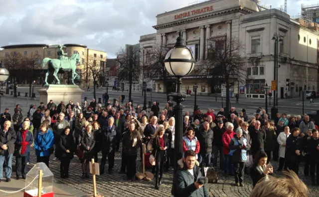 Crowds at St George's Hall plateau