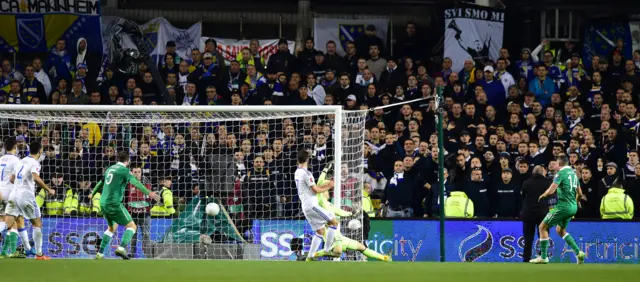 Jon Walters scores his second goal