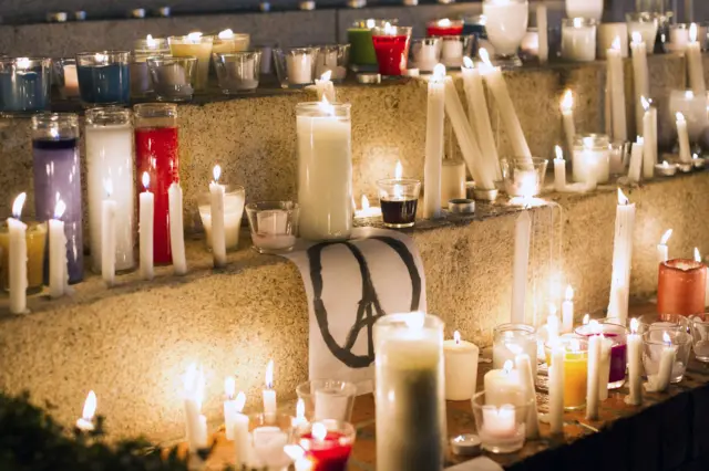 Candles at Duarte square in Santo Domingo, Dominican Republican (15 Nov 2015)