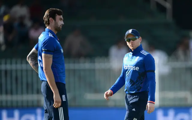 Eoin Morgan and Reece Topley