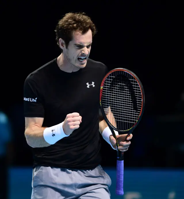 Andy Murray reacts