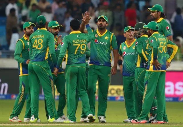 Pakistan's players celebrate