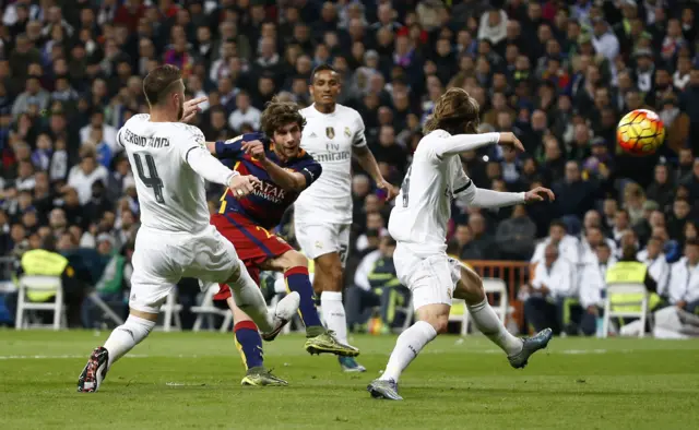 Sergi Roberto has a shot on goal