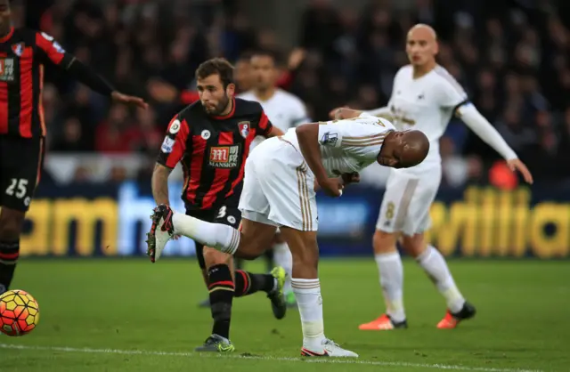 Andrew Ayew scores for Swansea