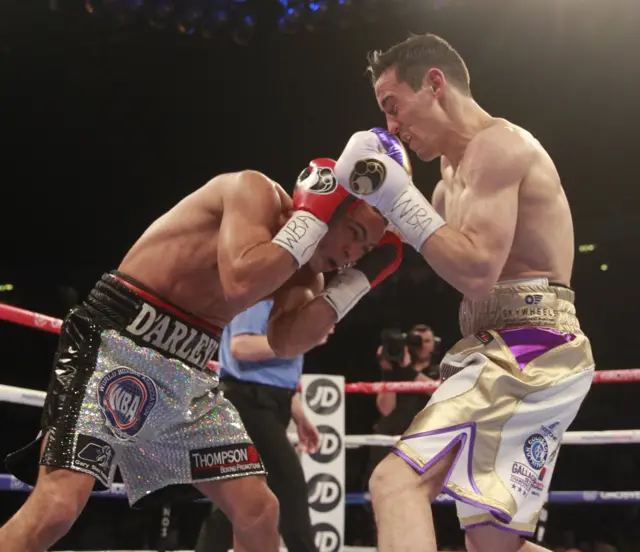 Darleys Perez fights Anthony Crolla