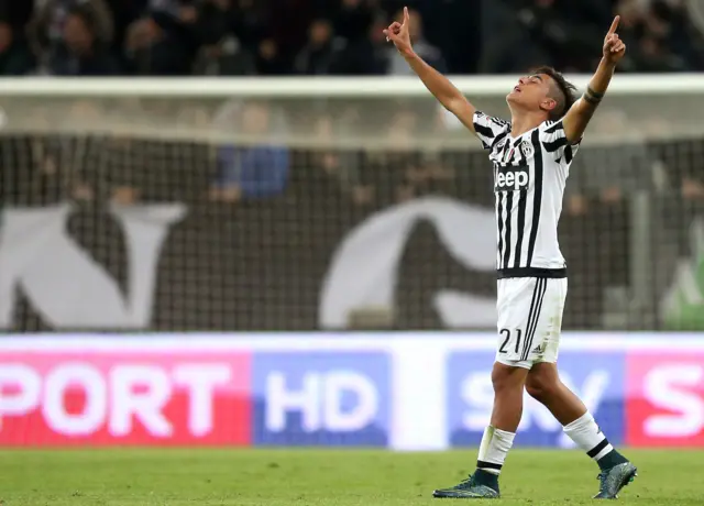 Paulo Dybala celebrates