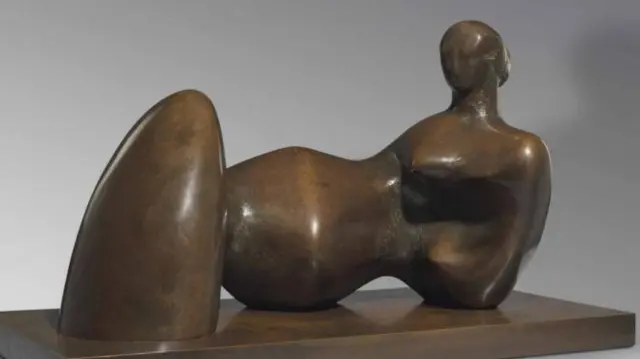 Reclining Figure: Umbilicus was purchased by an anonymous buyer