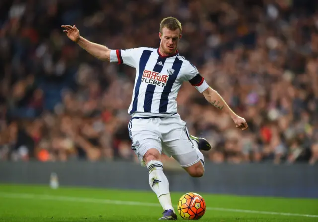 Chris Brunt of West Bromwich Albion in action during the Barclays Premier League match between West Bromwich Albion and Arsenal at The Hawthorns on November 21, 2015 in West Bromwich, England. (Photo by Shaun Botterill/Getty Images)