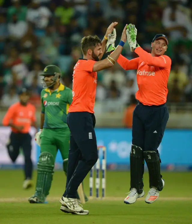 Liam Plunkett of England