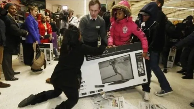 Flat screen TV scuffle