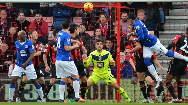 Everton's Ramiro Funes Mori scores