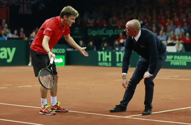 David Goffin talks to umpire Pascal Maria