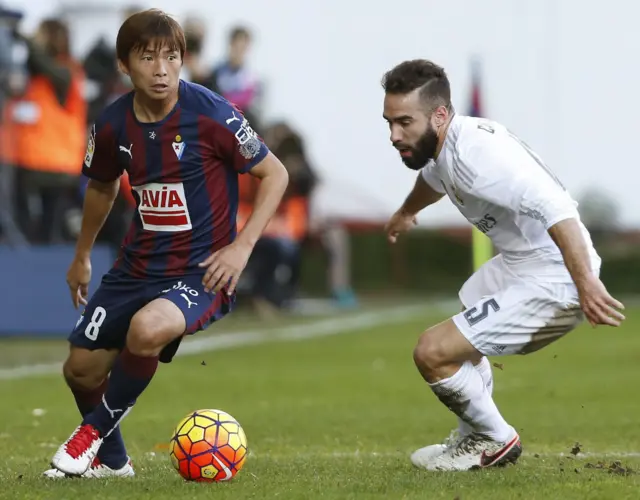 Eibar's Takashi Inui and Real's Dani Carvajal