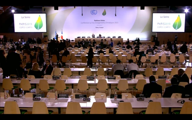 plenary room, beginning to fill up with delegates again