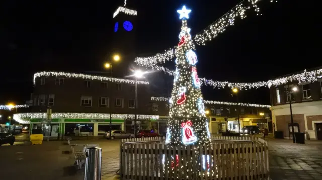 Crewe Christmas tree and lights