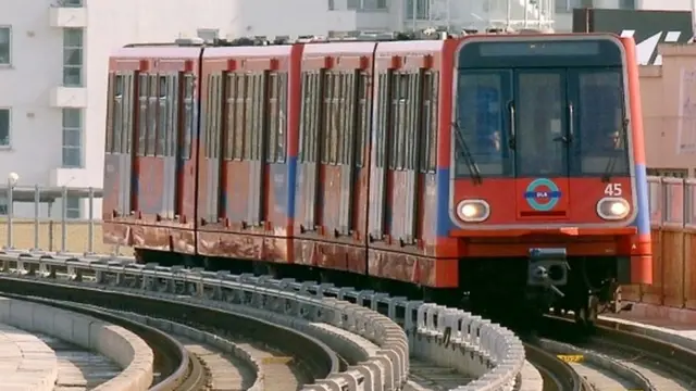 DLR train