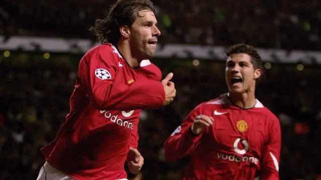 Ruud van Nistelrooy (left) with Cristiano Ronaldo