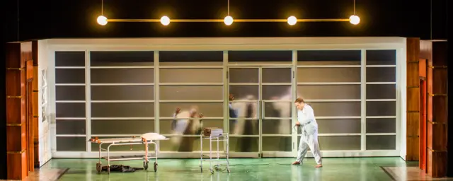 Orlando alone on stage