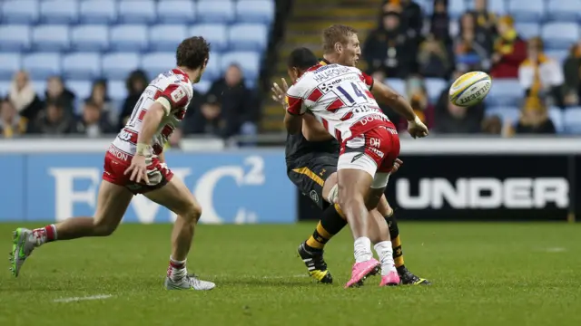 David Halaifonua puts in a late tackle