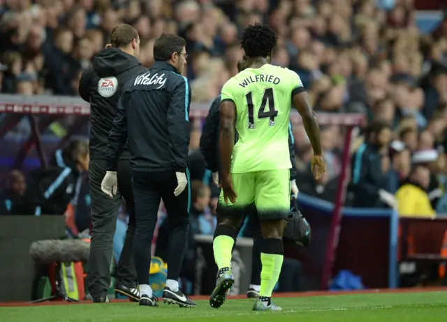 Wilfried Bony leaves the pitch injured