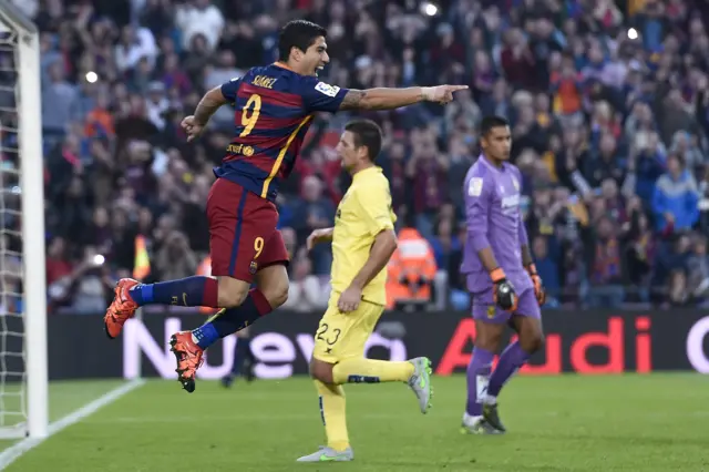 Luis Suarez celebrates