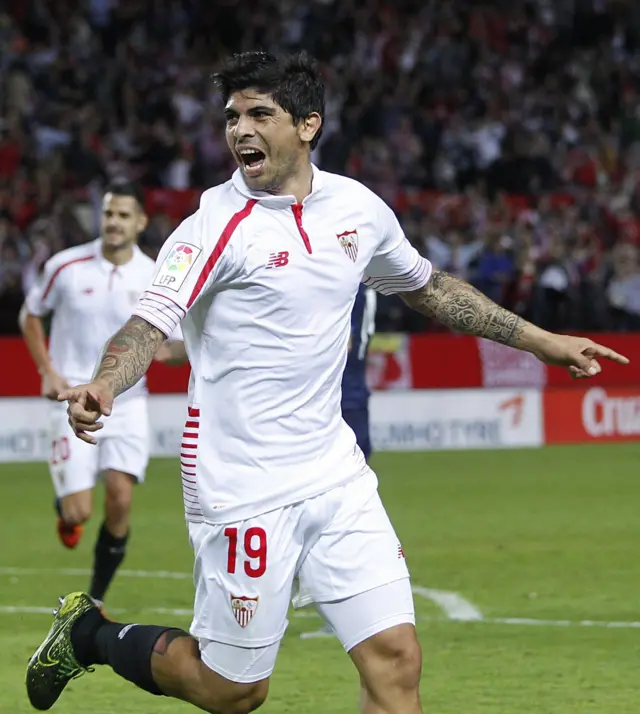 Ever Banega celebrates