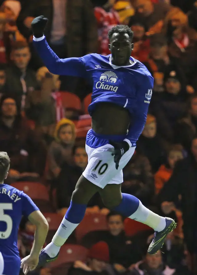 Romelu Lukaku celebrates