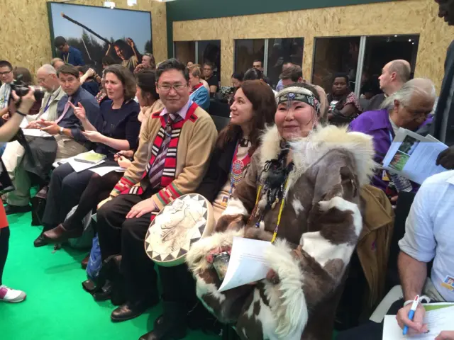 Inuit visitors to the climate exhibition