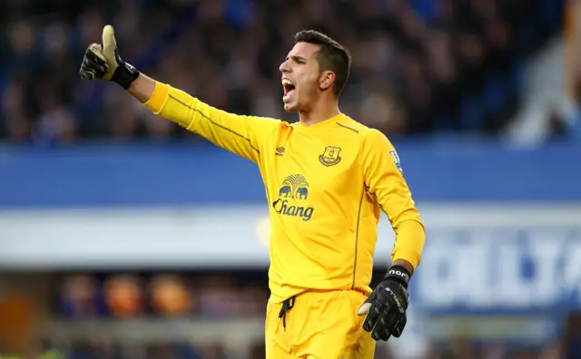 Joel Robles