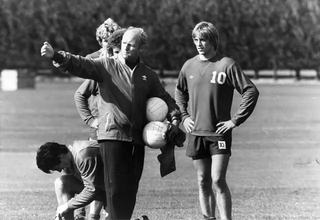 Don Howe