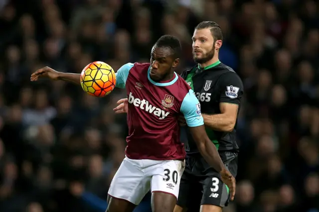 Michail Antonio and Erik Pieters